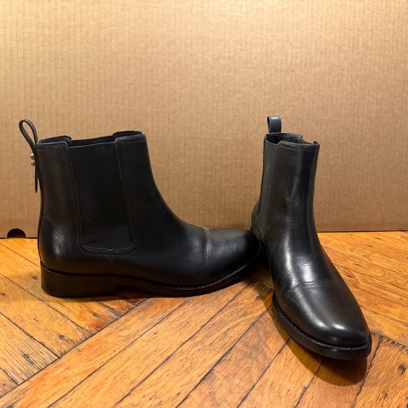 Coach Chelsea Maeve boots size 8.5 - Picture 1 of 4